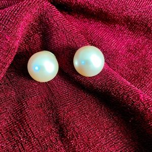 Pearl stud earrings